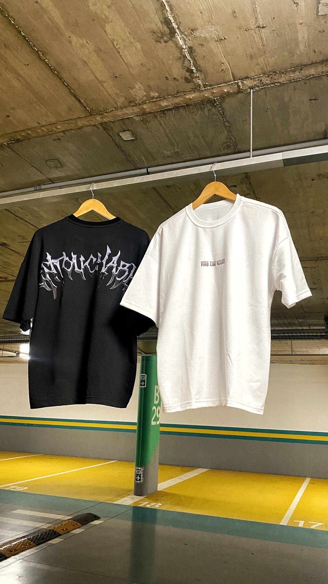 T-shirt oversized UNTOUCHABLE - HEVN